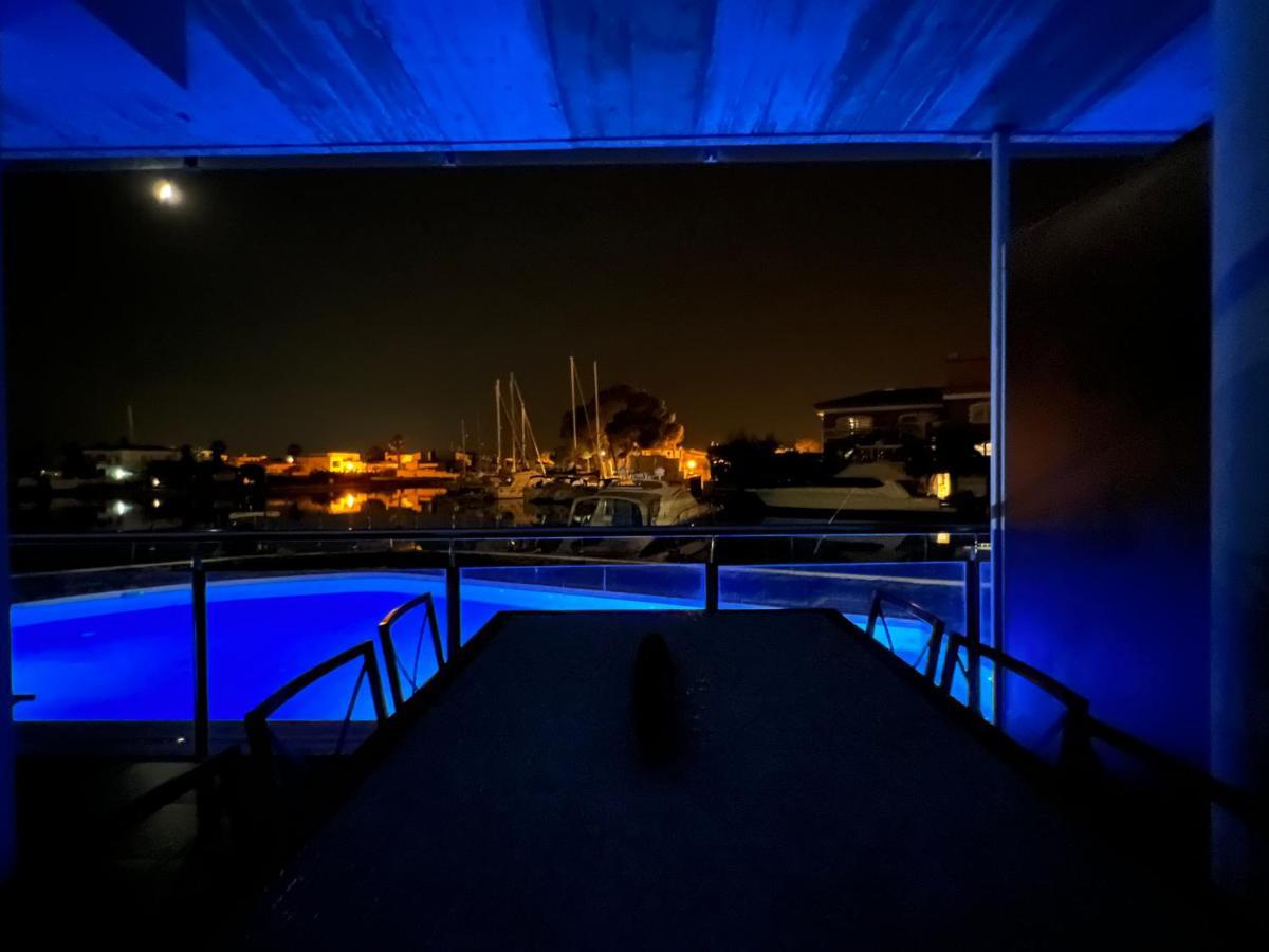 Blau Apartamento Frente A Los Canales Y Las Puestas De Sol De 로지즈 외부 사진